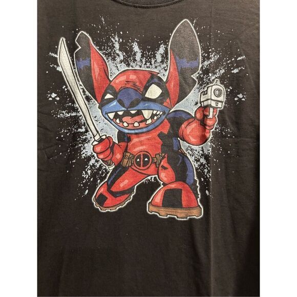 Deadpool x Stitch Long Sleeve size Medium - Picture 2 of 2